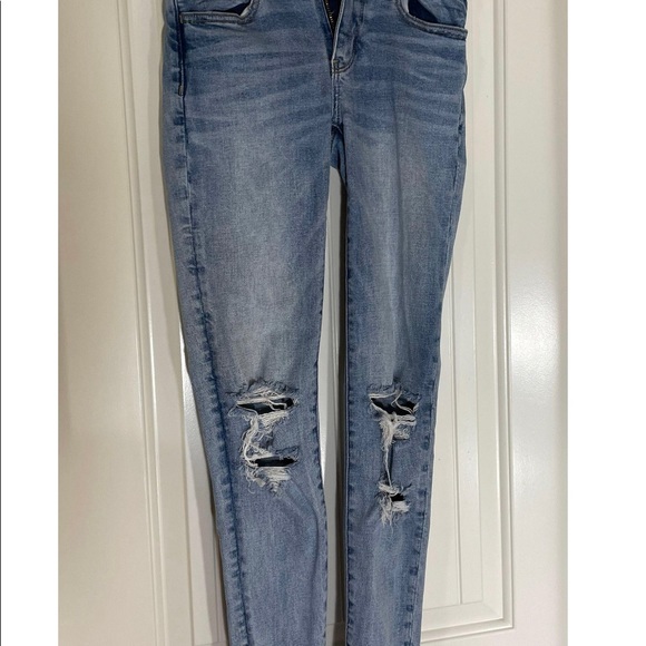 American Eagle Skinny Jeans - Picture 2 of 2